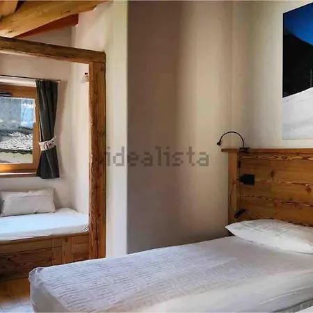 Appartamento Charming In The Historical Centre - Morgex